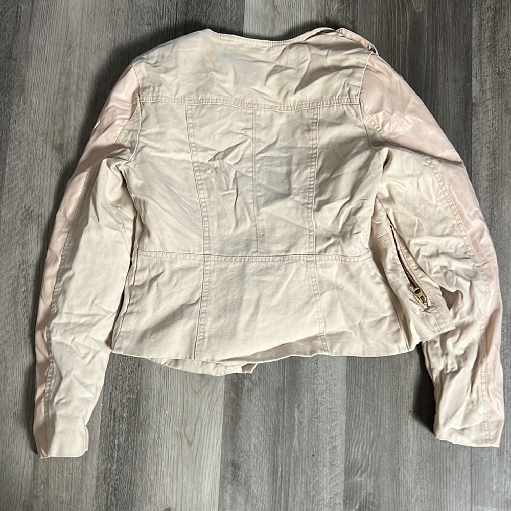 Cute jacket - Picture 4 of 4